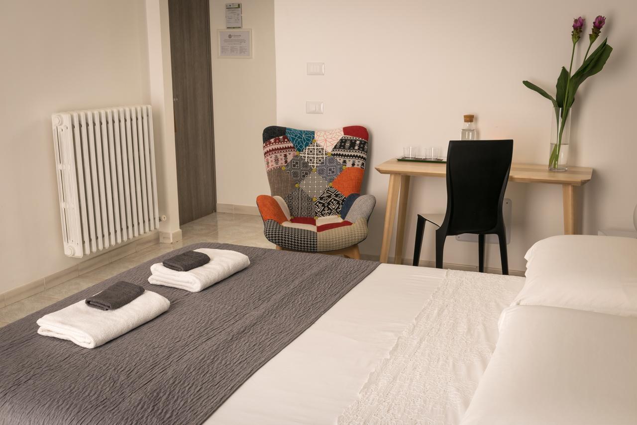 B&B Le Giravolte Lecce Buitenkant foto